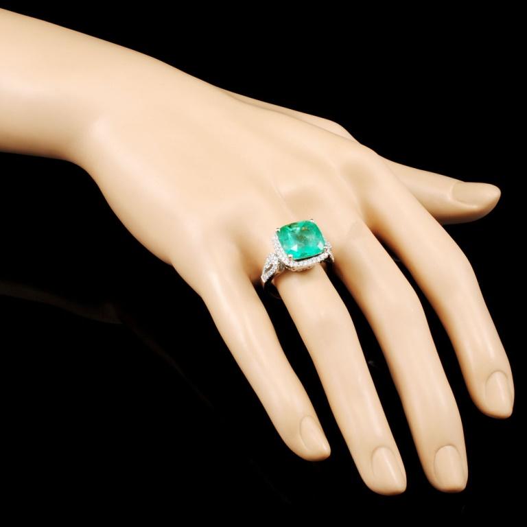 18K Gold 6.76ct Emerald & 0.65ctw Diamond Ring