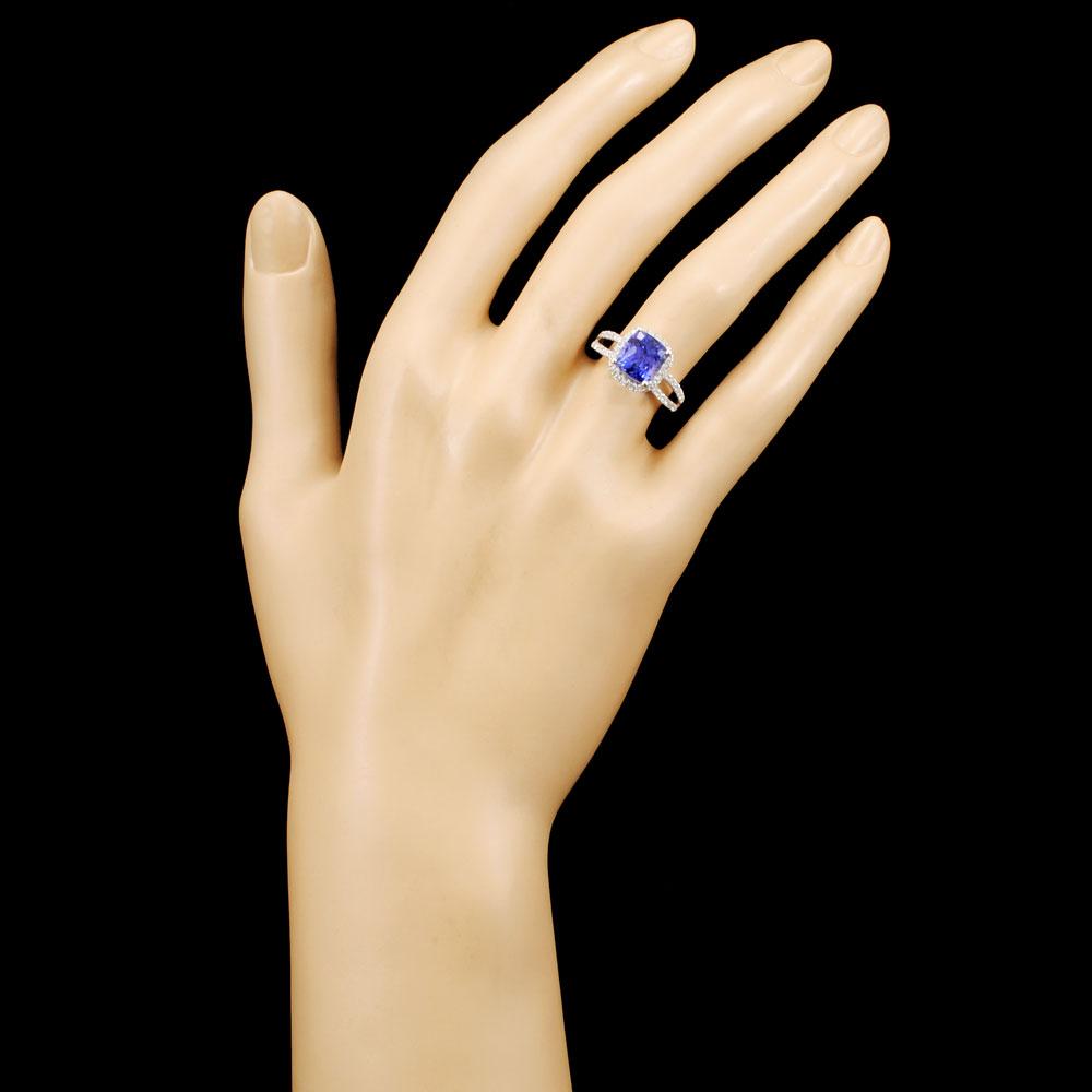 18K Gold 3.38ct Tanzanite & 0.44ctw Diamond Ring