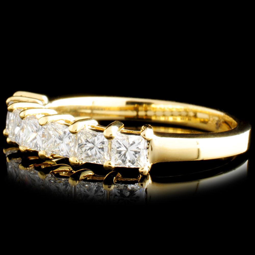 18K Gold 0.81ctw Diamond Ring