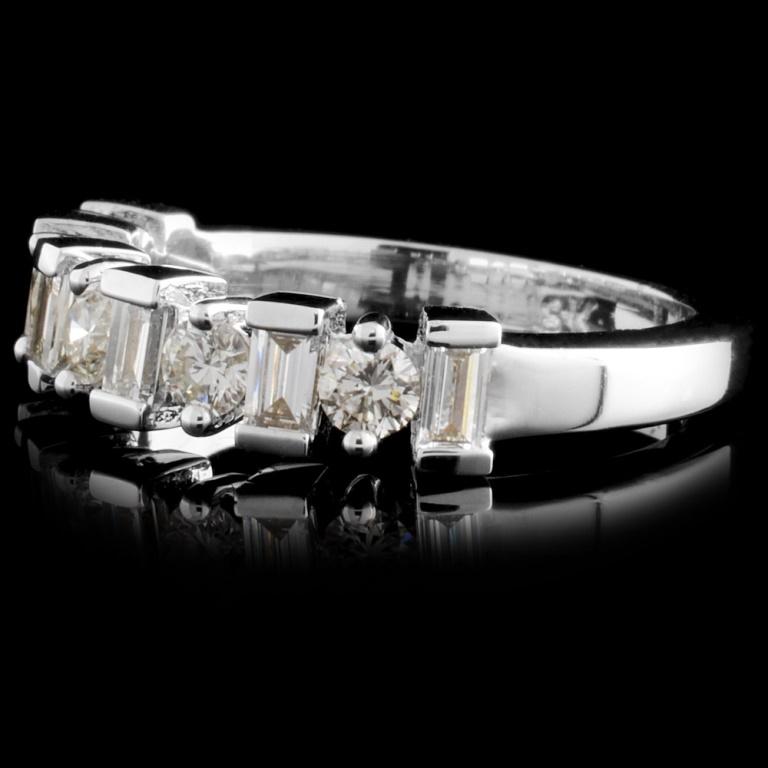 18K White Gold 0.86ctw Diamond Ring