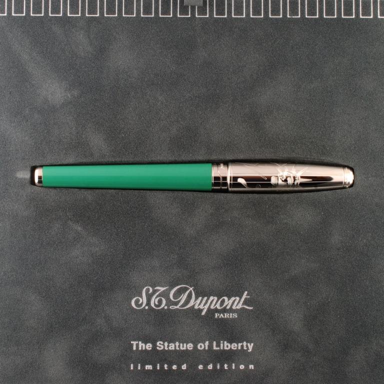 St. Dupont Statue of Liberty Pen