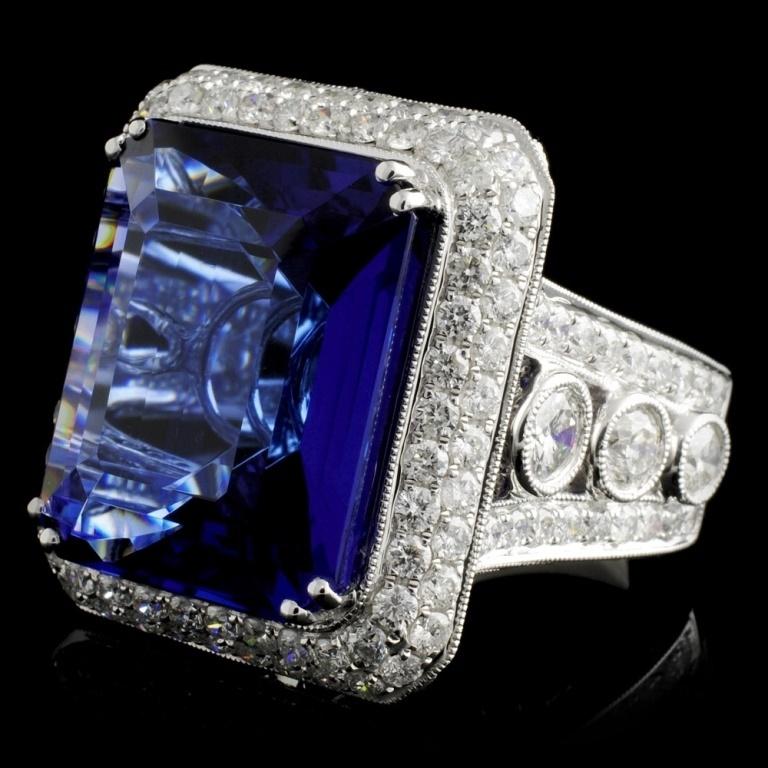 18K White Gold 21.50ct Tanzanite & 3.93ct Diamond