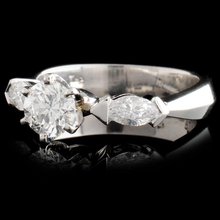 Solid Platinum 0.86ctw Diamond Ring