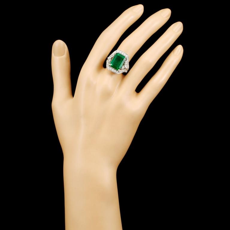 18K Gold 8.19ct Emerald & 1.68ctw Diamond Ring