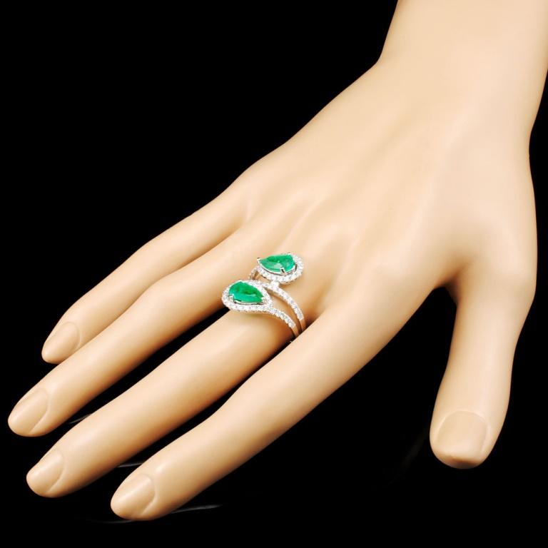 18K Gold 1.80ct Emerald & 0.76ctw Diamond Ring