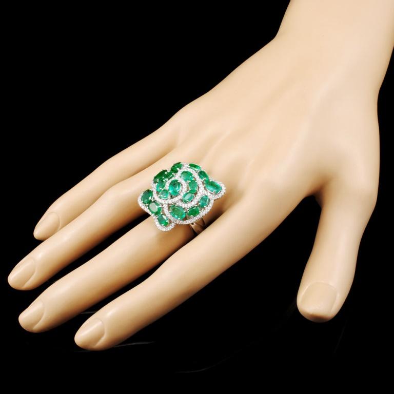 18K Gold 5.91ct Emerald & 0.84ctw Diamond Ring