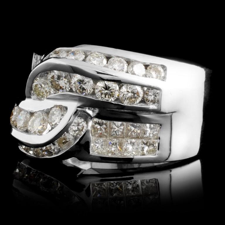 18K White Gold 2.18ctw Diamond Ring