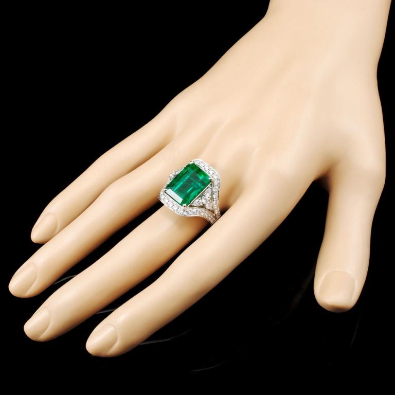 18K Gold 8.19ct Emerald & 1.68ctw Diamond Ring