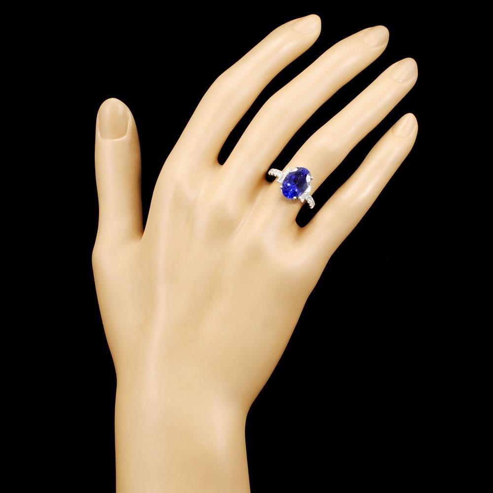 18K Gold 4.28ct Tanzanite & 0.67ctw Diamond Ring