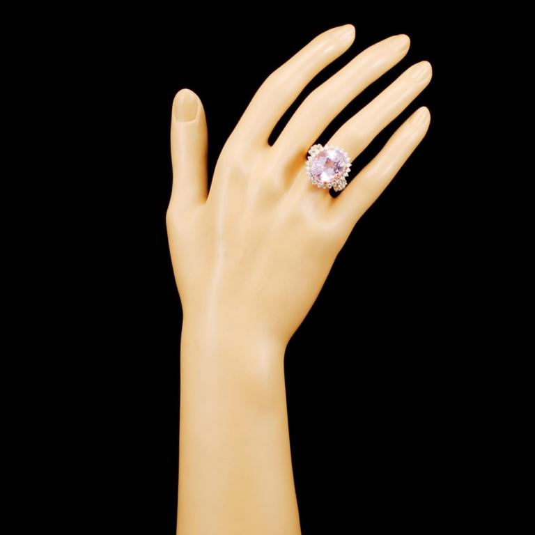 14K Gold 17.00ct Kunzite & 1.32ctw Diamond Ring