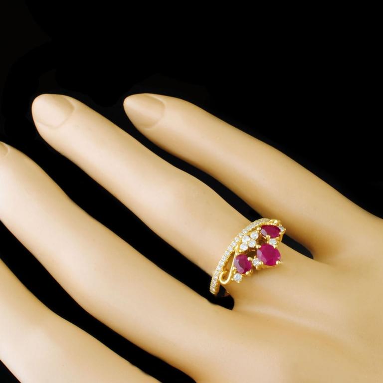 18k Yellow Gold 0.93ct Ruby & 0.27ctw Diamond Ring