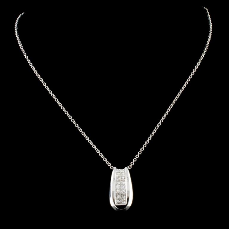 14K Gold 0.73ctw Diamond Pendant