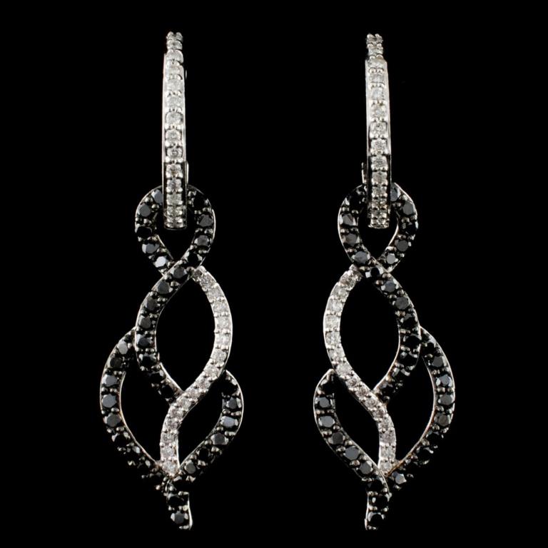 14K Gold 0.93ctw Diamond Earrings