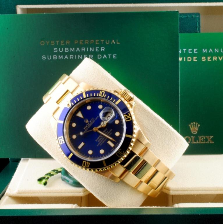 Rolex Submariner 16618 18K Gold 40mm Wristwatch