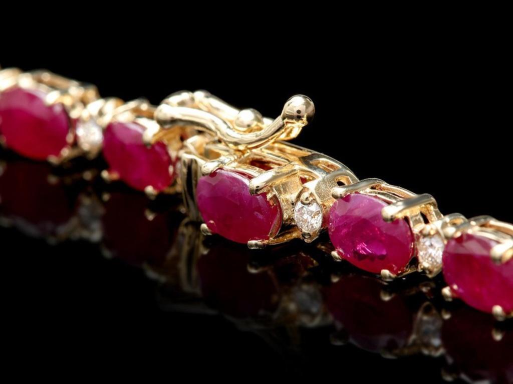 14k Gold 30.00ct Ruby & 1.50ct Diamond Necklace