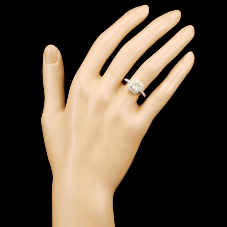 18K Gold 1.79ctw Diamond Ring