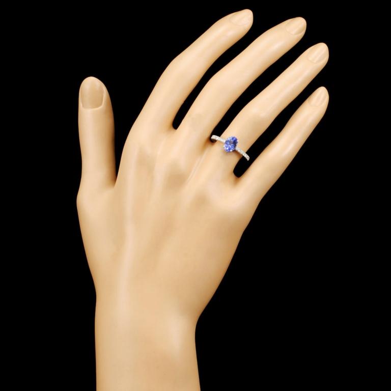 14K Gold 1.59ct Tanzanite & 0.21ctw Diamond Ring