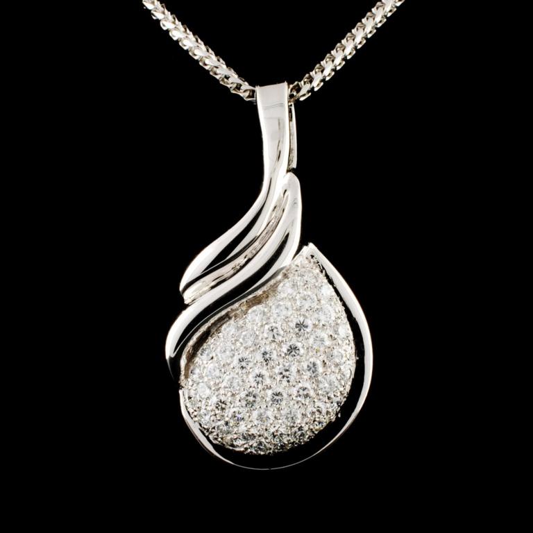 14K Gold 1.12ctw Diamond Pendant