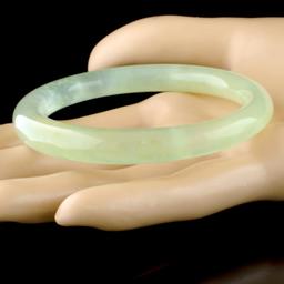 Chinese Fine Jadeite Green Bangle