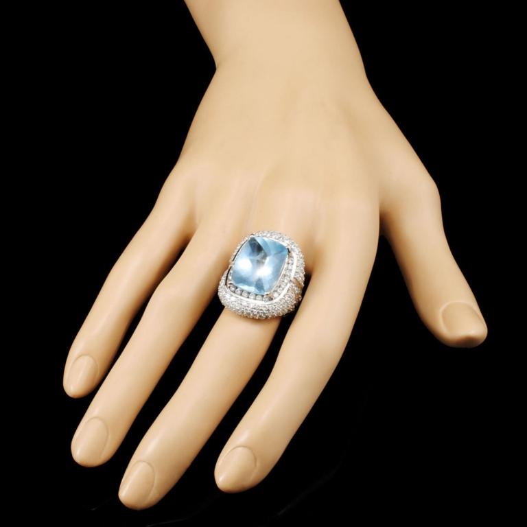 18K Gold 10.82ct Aquamarine & 3.76ctw Diamond Ring