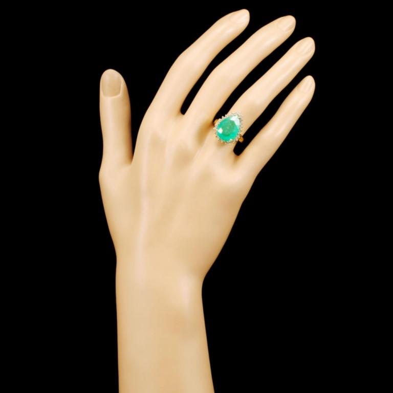 14K Gold 5.14ct Emerald & 0.53ctw Diamond Ring
