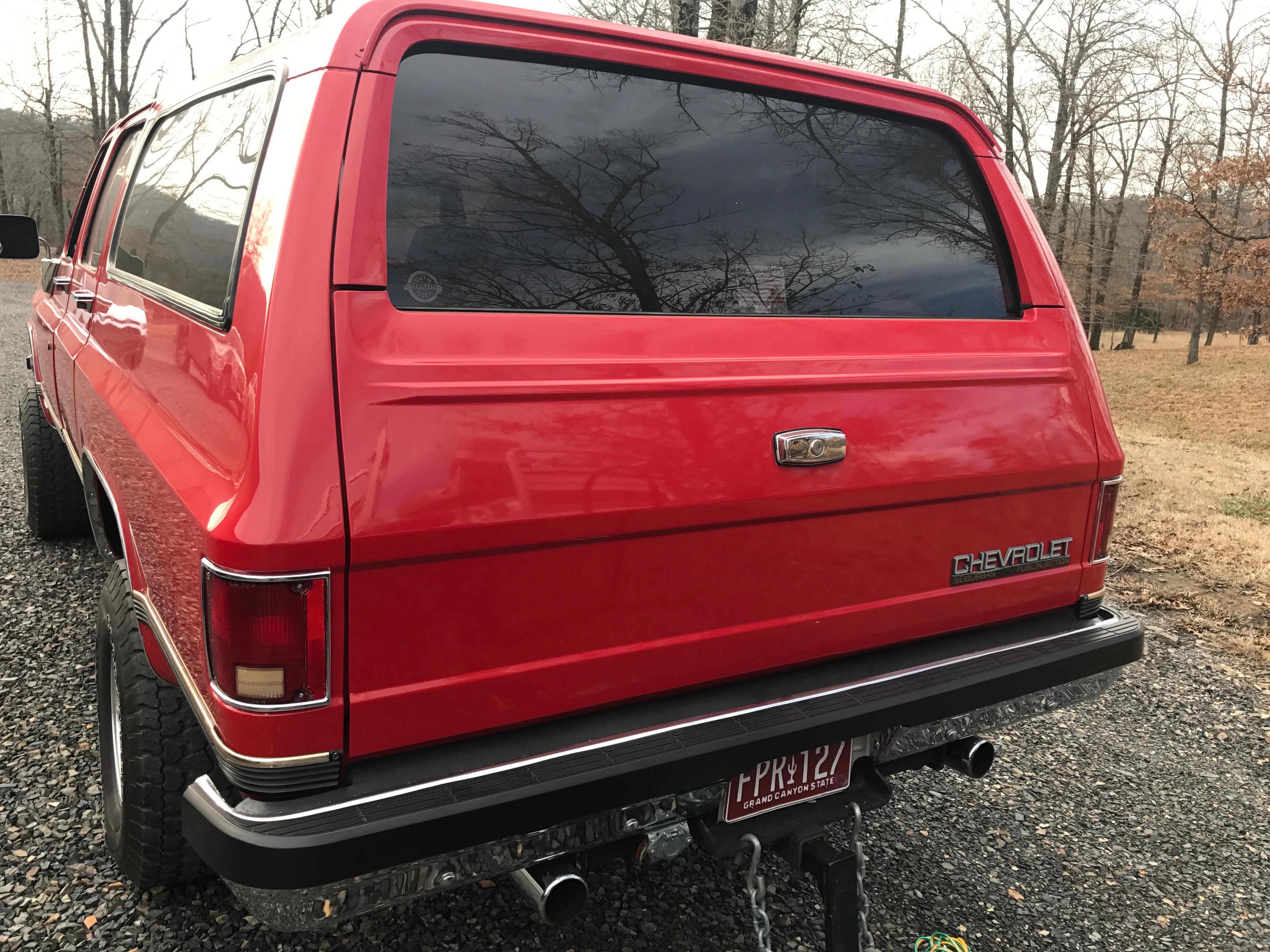 1989 Chevrolet Suburban- nly 11,000 miles since Professionally Restored