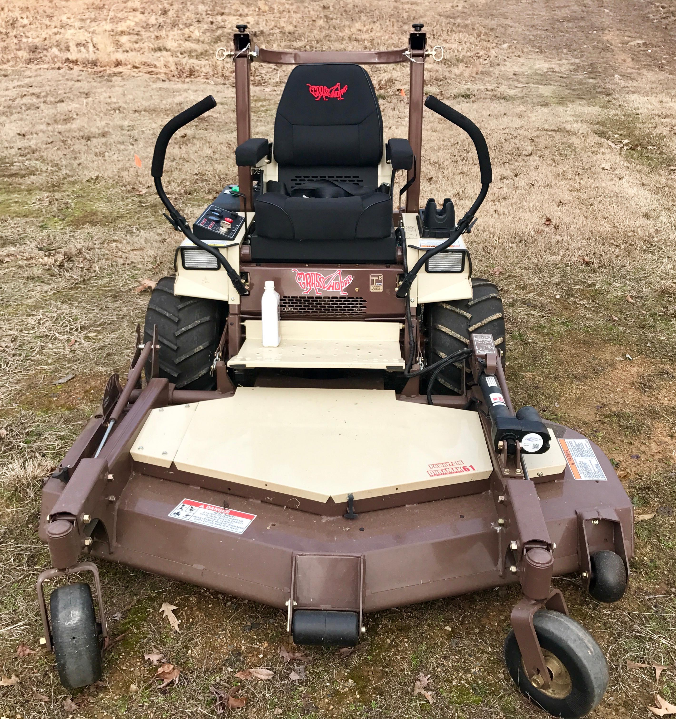 GRASSHOPPER 725D 61” cut ZERO TURN Lawn Mower