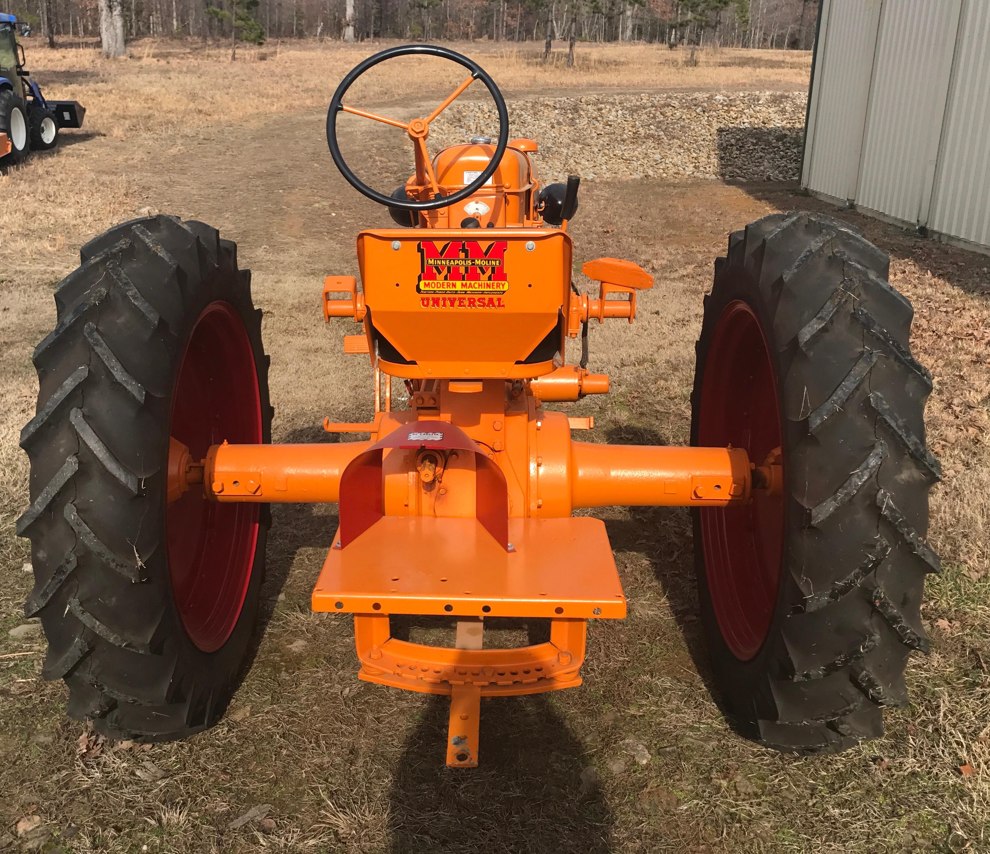 1949 Minneapolis Moline- R Tractor