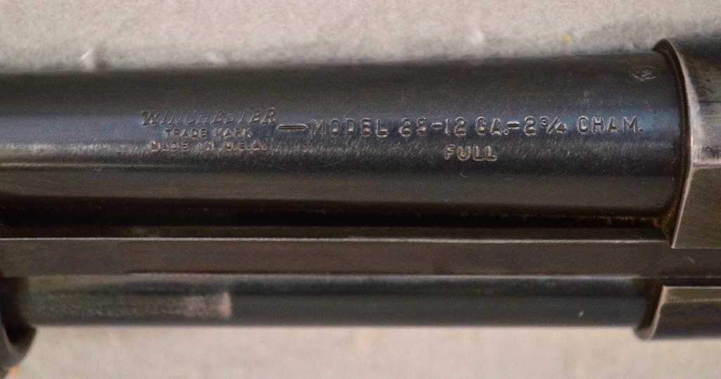 Winchester Model 25 12-ga 2-3/4" Chamber Pump-action Shotgun
