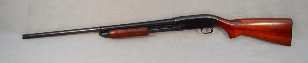 Winchester Model 25 12-ga 2-3/4" Chamber Pump-action Shotgun