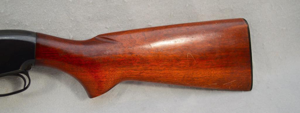 Winchester Model 25 12-ga 2-3/4" Chamber Pump-action Shotgun