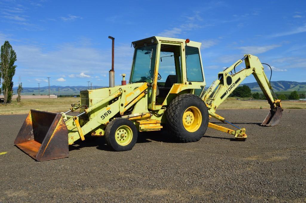 1981 Ford 555 Frontloader Backhoe Model DF311F