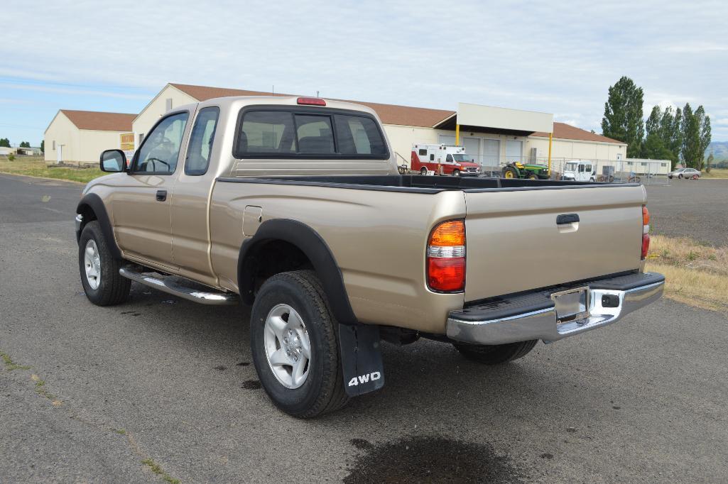 2004 Toyota Tacoma Ext. Cab SR5 TRD 4x4