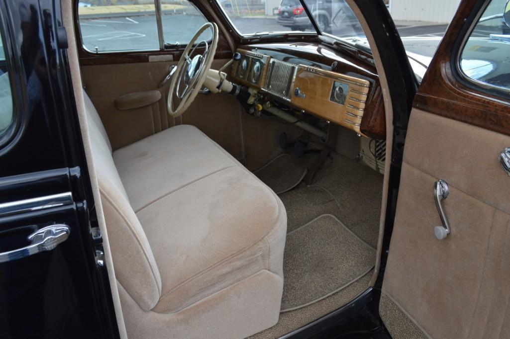 1939 Chrysler Royal 4-Door Sedan