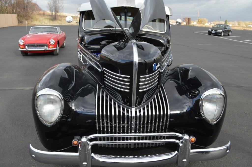 1939 Chrysler Royal 4-Door Sedan