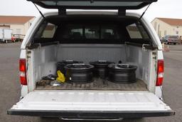 2008 Ford F150 4 x 4 XLT Extended Cab w/ Canopy Shell
