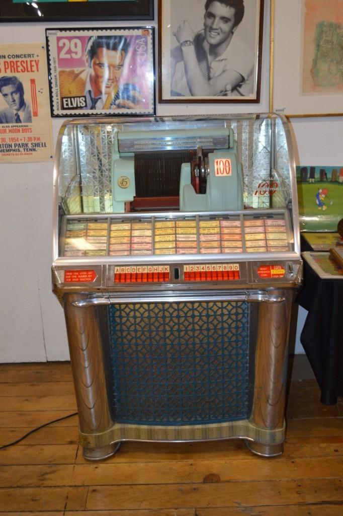 De Luxe Hi-Fidelity Seeburg Select-O-Matic 100 Jukebox