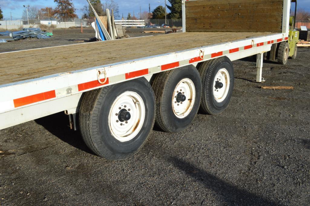 1977 Custom Built 5th Wheel Tri-Axle Trailer