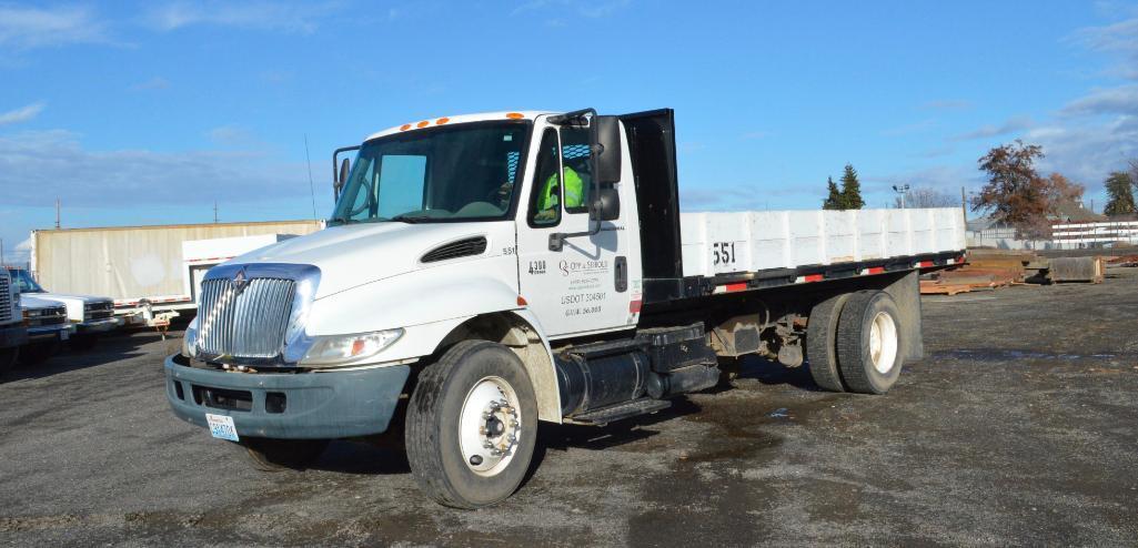 2003 International 4300 Truck