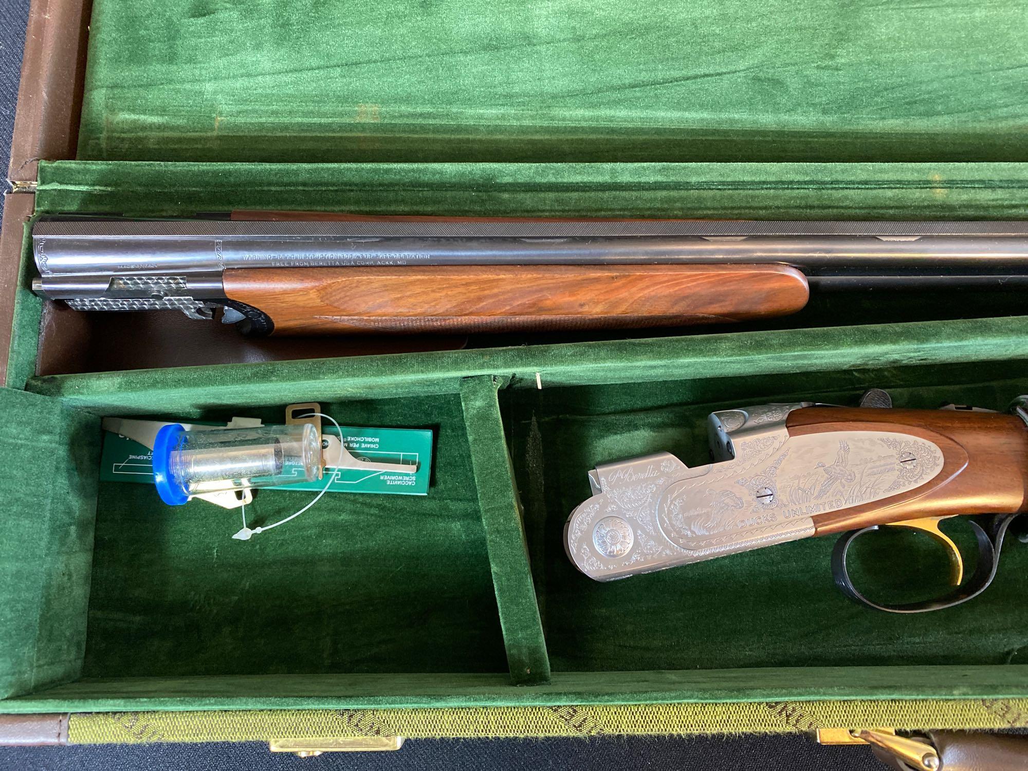 Beretta Ducks Unlimited Special Edition Model 687DU 28-Ga Over Under Break Action Shotgun w/ Case