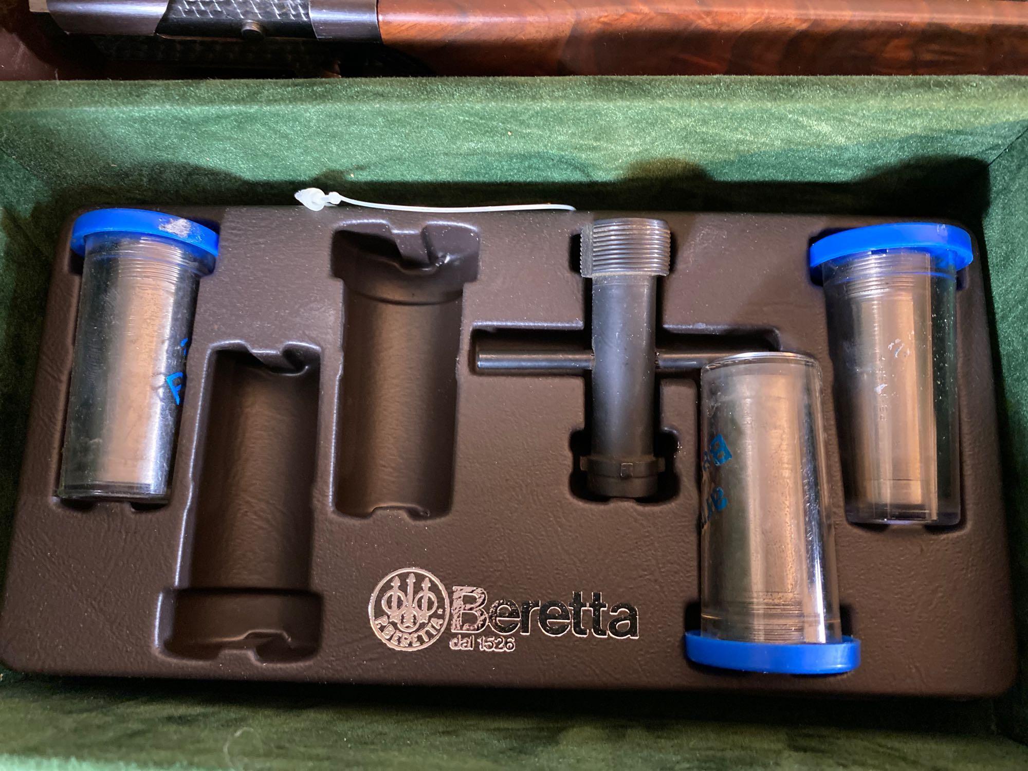 Beretta Ducks Unlimited Special Edition Model 687DU 20-Ga Over Under Break Action Shotgun w/ Case