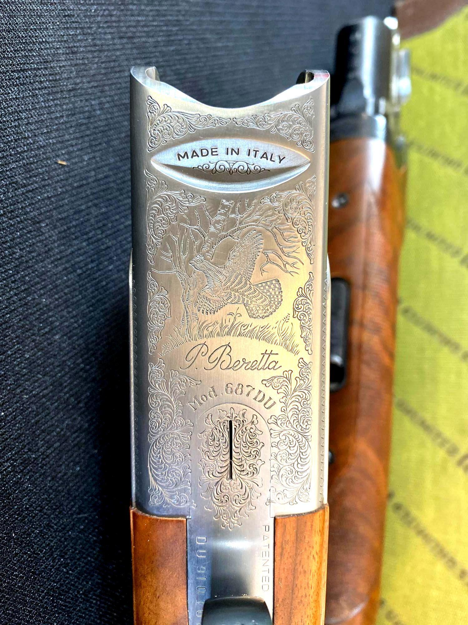 Beretta Ducks Unlimited Special Edition Model 687DU 12-Ga Over Under Break Action Shotgun w/ Case