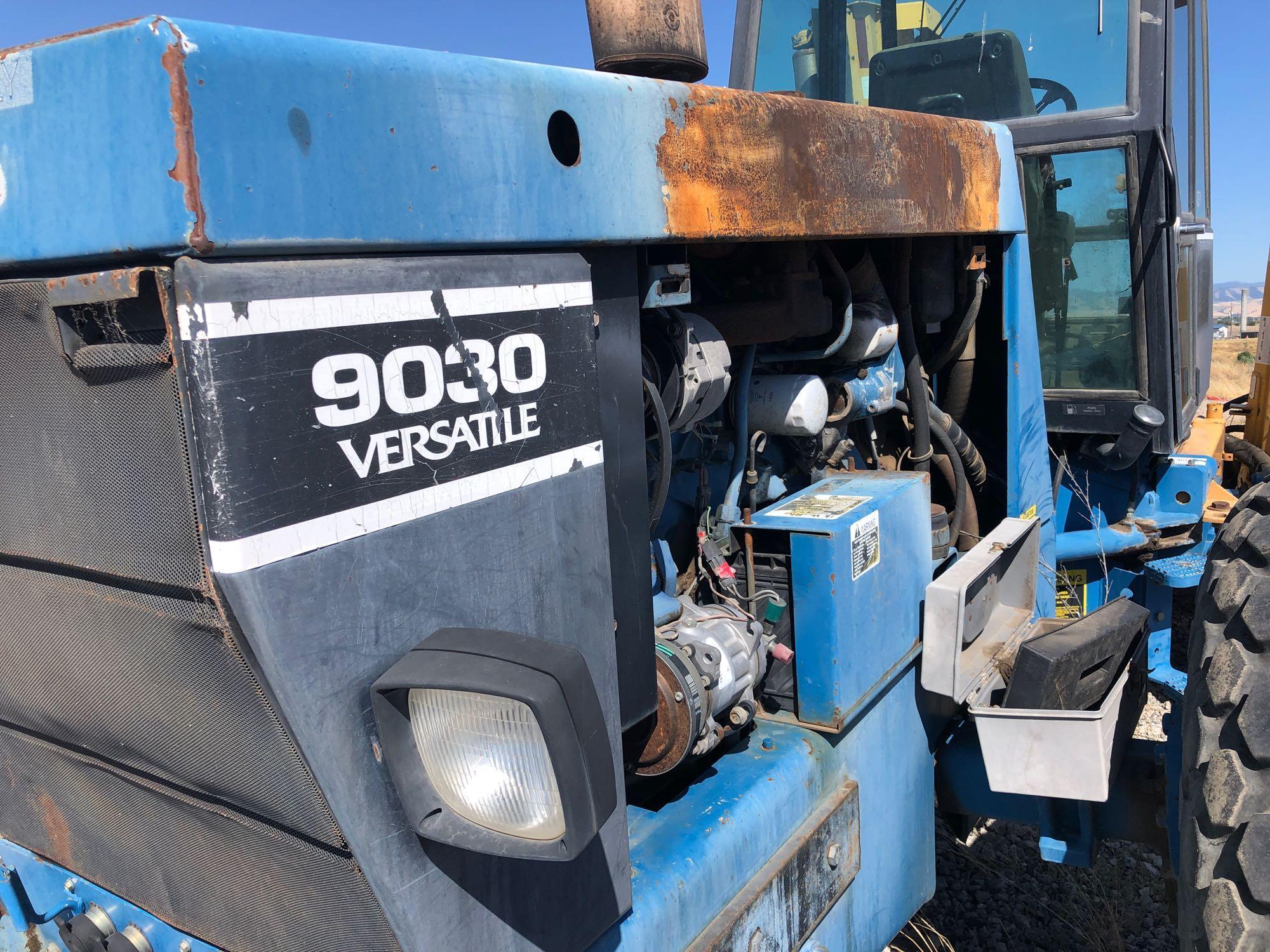 New Holland 9030 Versatile Bidirectional Tractor (ENGINE FIRE), Loader, & Wing Up Flail Mower