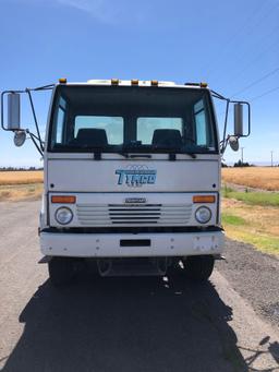 2001 Tymco 600BAH Street Sweeper, Fruehauf FC70 Chassis, Cummins Diesel