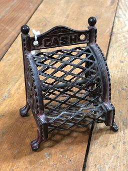 Vintage Arcade Mfg. Cast Iron Mesh Cash Bank