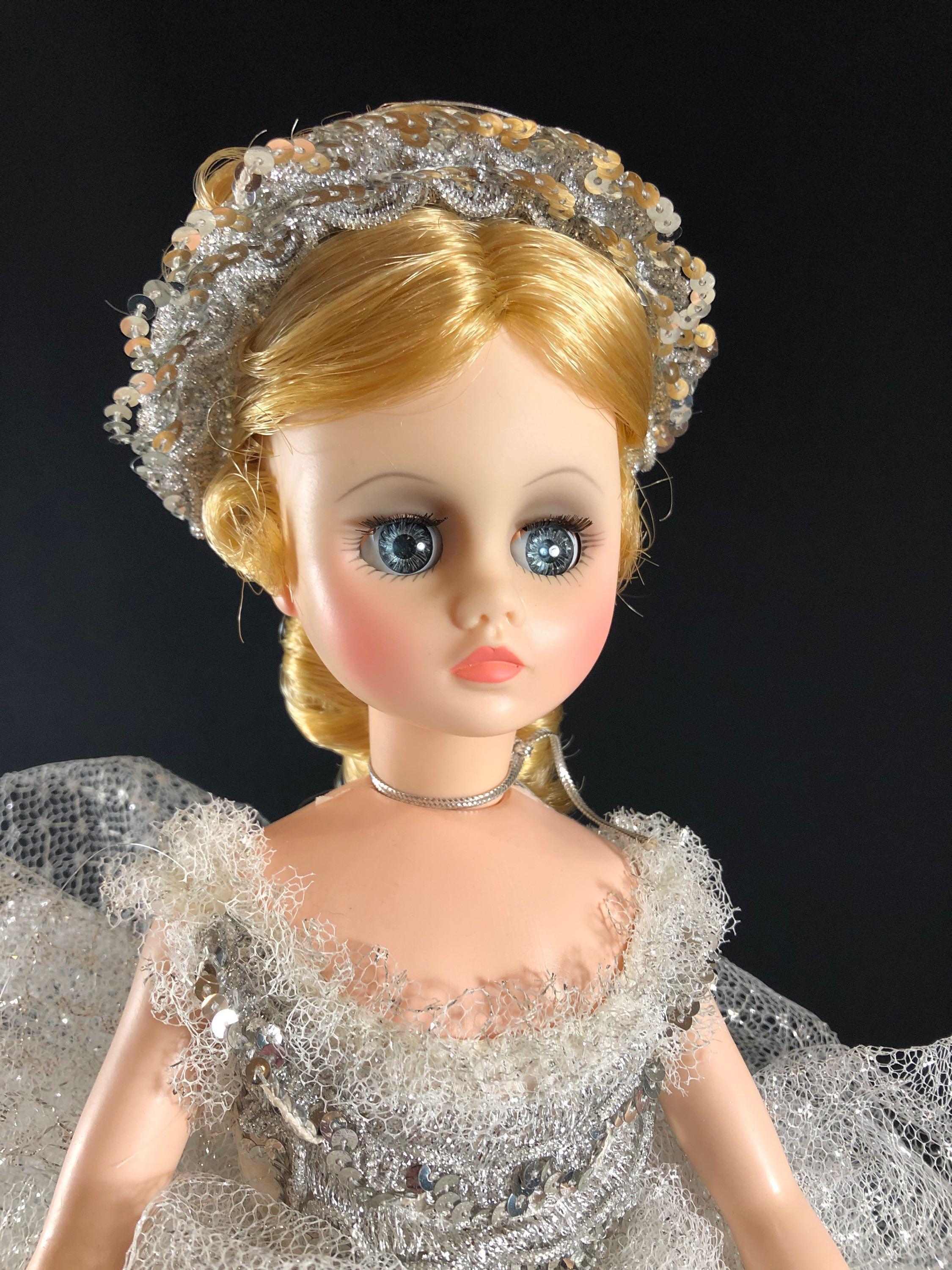 Madame Alexander Doll Elise 1640