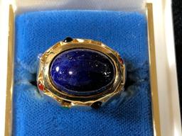 14k yellow gold, Men's Blue Lapis ring with 8 Chalcedony cabochons