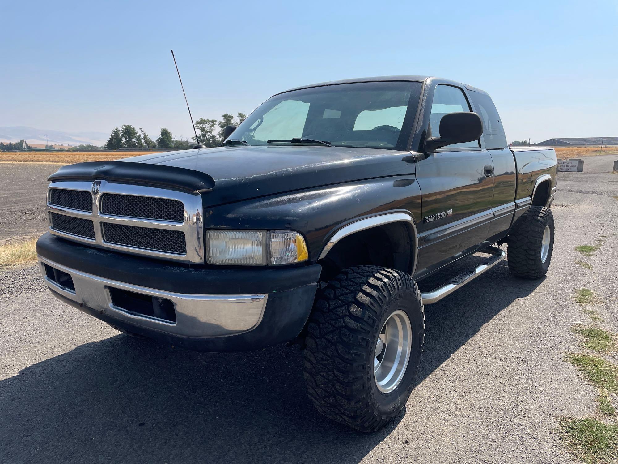 1998 Dodge Ram 1500 Pickup Truck, VIN # 3B7HF12YXWG217649