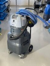 Nilfisk Advance AWD 315 Commercial Wet/Dry Shop Vacuum