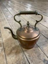 Large antique copper kettle w/ brass handle